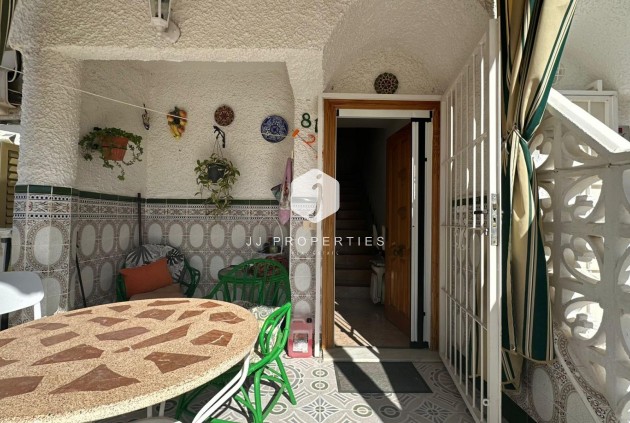 D'occasion - Chalet -
Torrevieja - Centro