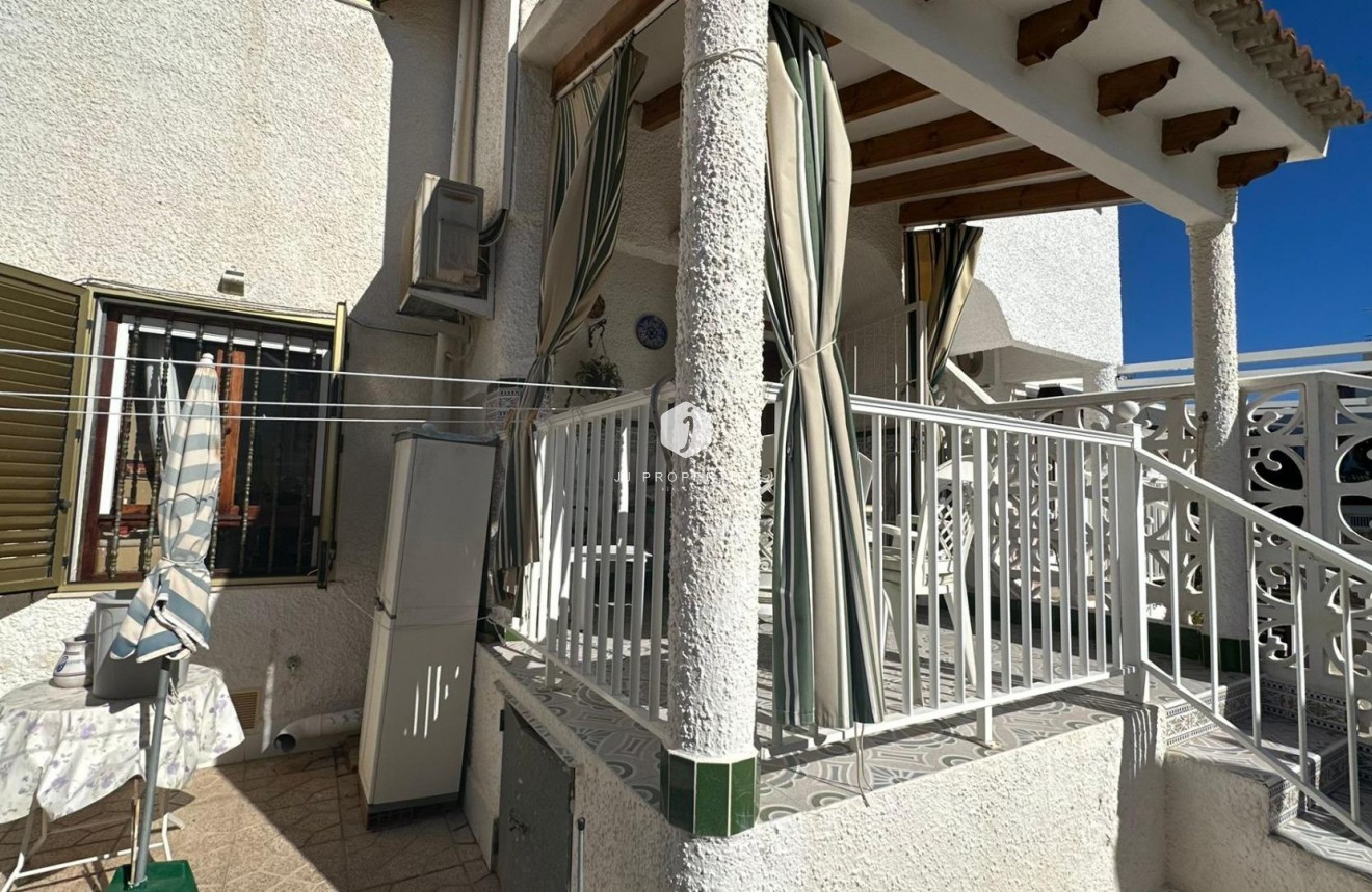 D'occasion - Chalet -
Torrevieja - Centro