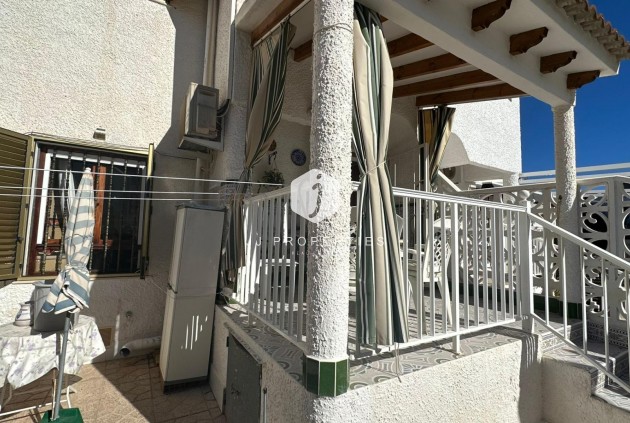 D'occasion - Chalet -
Torrevieja - Centro