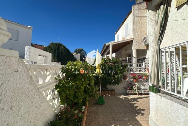 D'occasion - Chalet -
Torrevieja - Centro