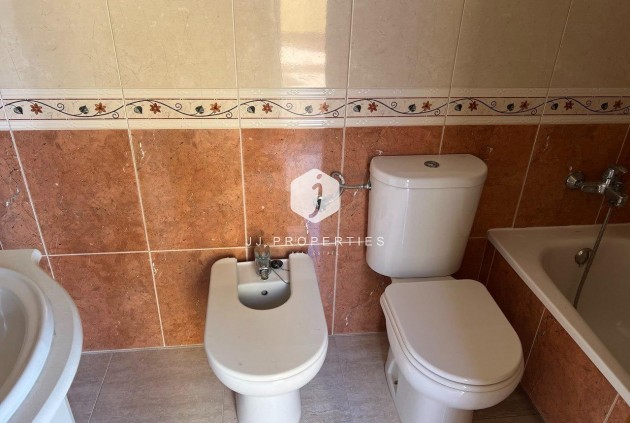 Resale - Penthouse -
Guardamar del Segura - puerto deportivo