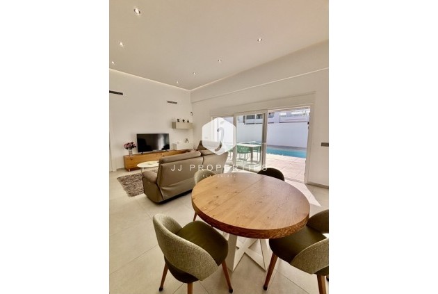 Resale - Villa -
Benijofar - Costa Blanca