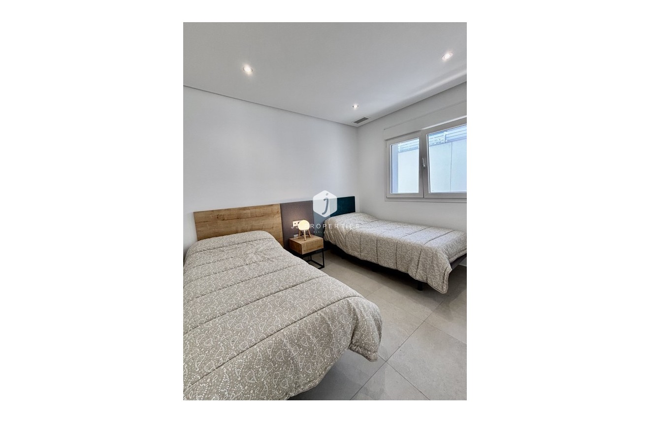 Resale - Villa -
Benijofar - Costa Blanca