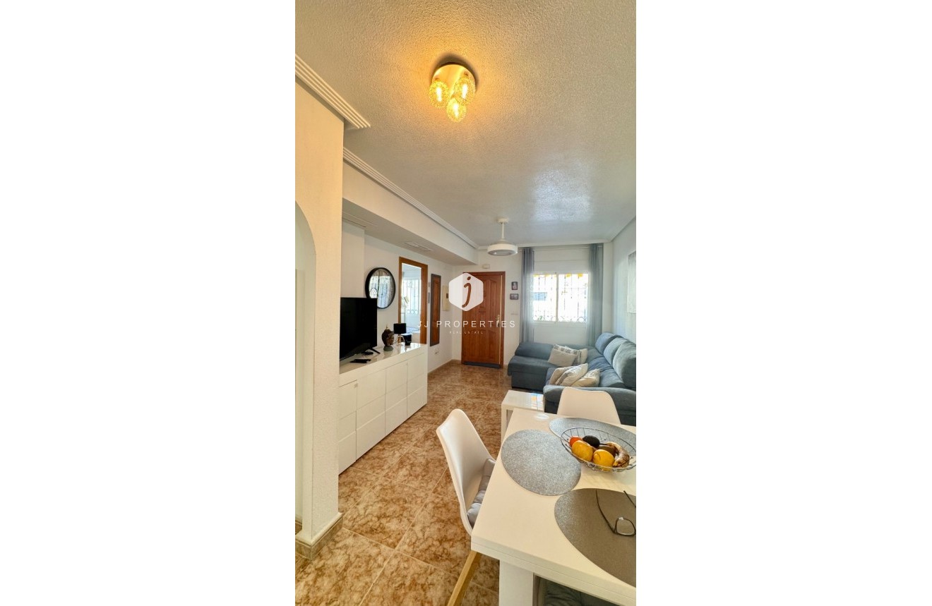 Resale - Apartment / flat -
Orihuela Costa - Costa Blanca