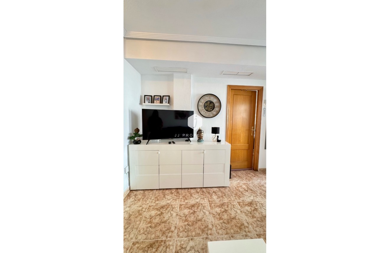 Resale - Apartment / flat -
Orihuela Costa - Costa Blanca