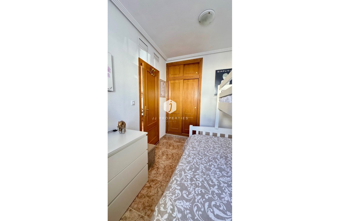 Resale - Apartment / flat -
Orihuela Costa - Costa Blanca