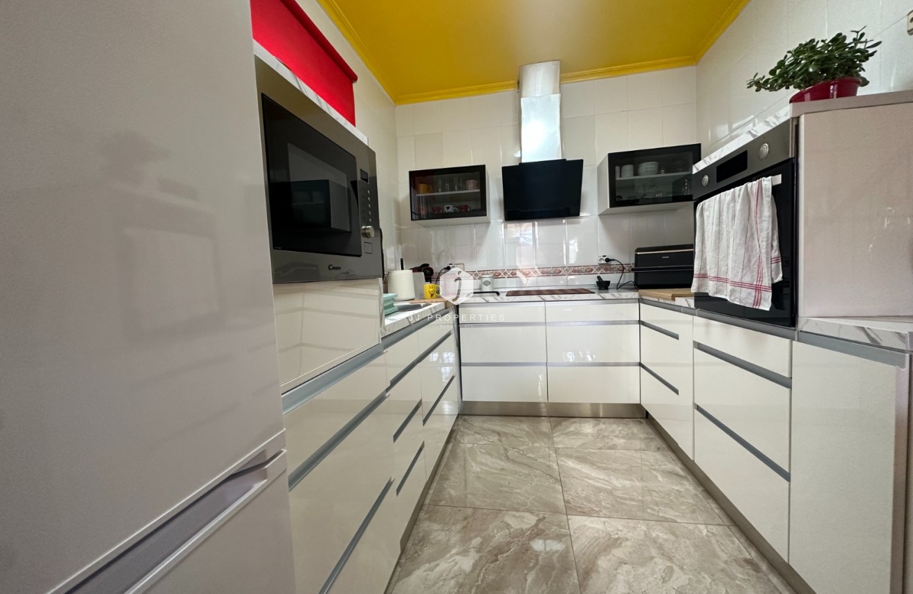 Resale - Chalet -
Bigastro - Inland