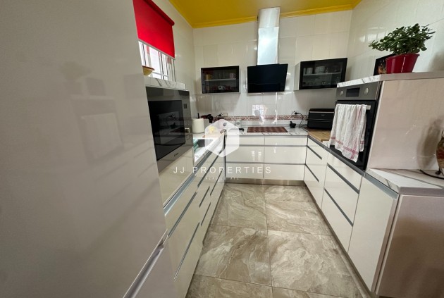 Resale - Chalet -
Bigastro - Inland