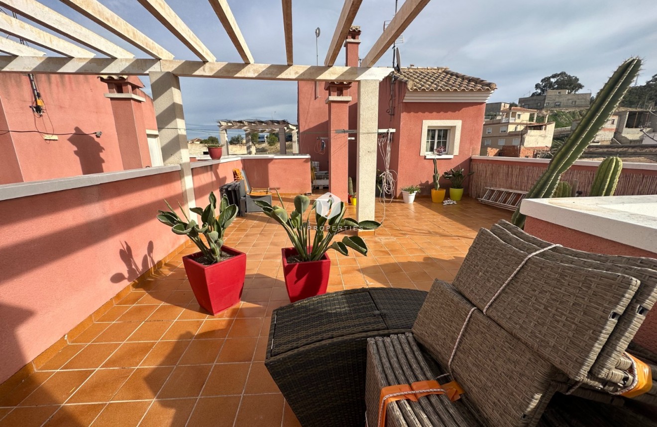 Resale - Chalet -
Bigastro - Inland