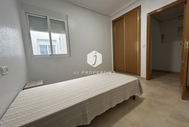 D'occasion - Appartement -
Alicante - Inland