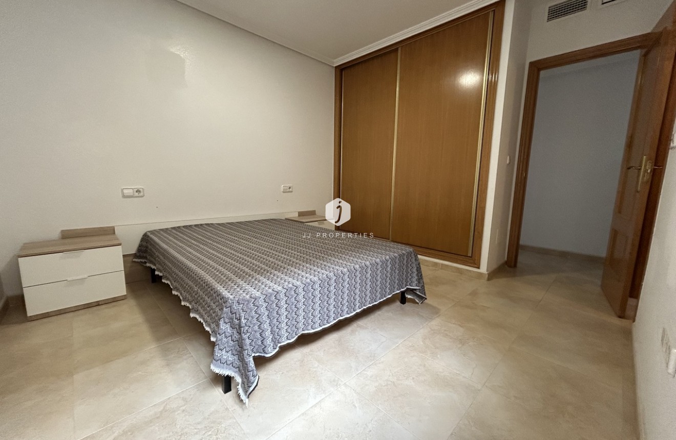 D'occasion - Appartement -
Alicante - Inland