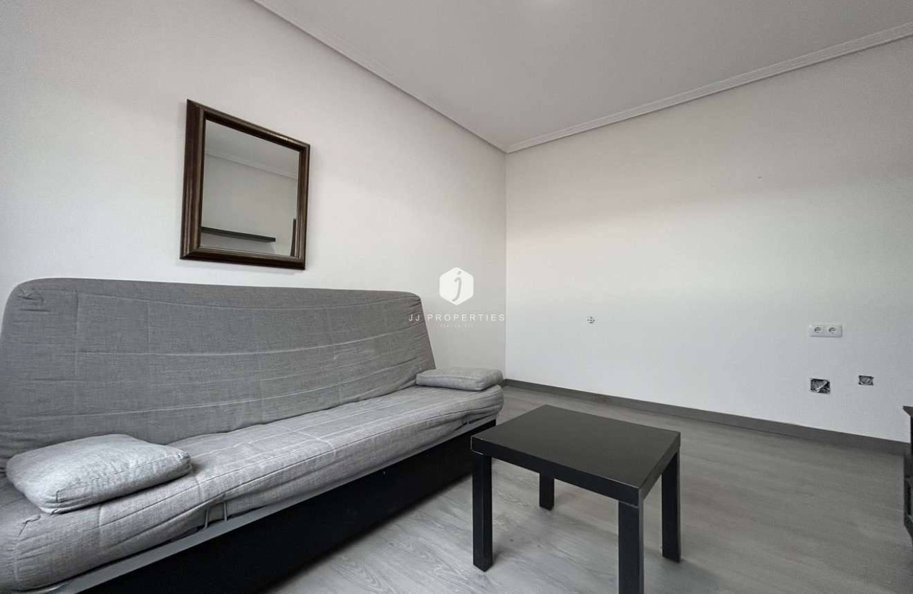 D'occasion - Appartement -
Alicante - Inland