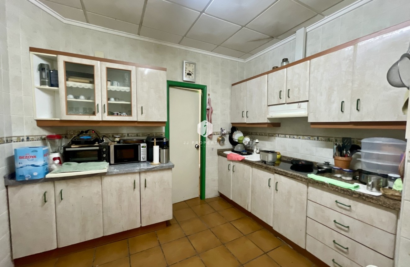 Resale - Bungalow -
Torrevieja - Costa Blanca