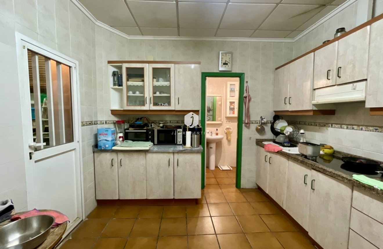 Resale - Bungalow -
Torrevieja - Costa Blanca