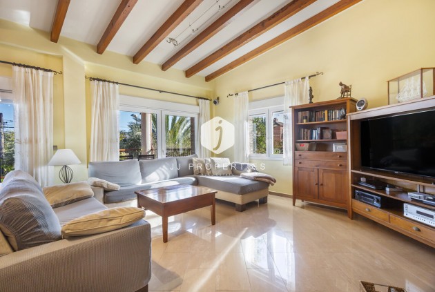 Resale - Villa -
Torrevieja - Costa Blanca