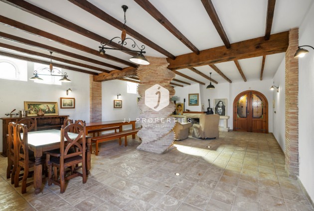 Resale - Villa -
Torrevieja - Costa Blanca