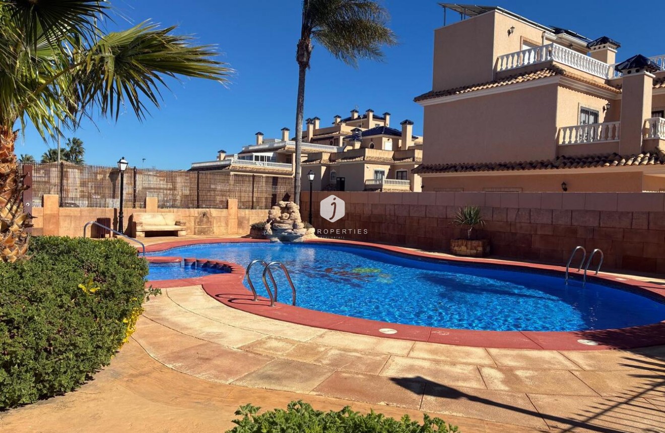 Resale - Apartment / flat -
Orihuela Costa - Costa Blanca