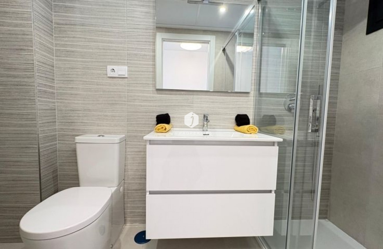 Resale - Apartment / flat -
Orihuela Costa - Costa Blanca