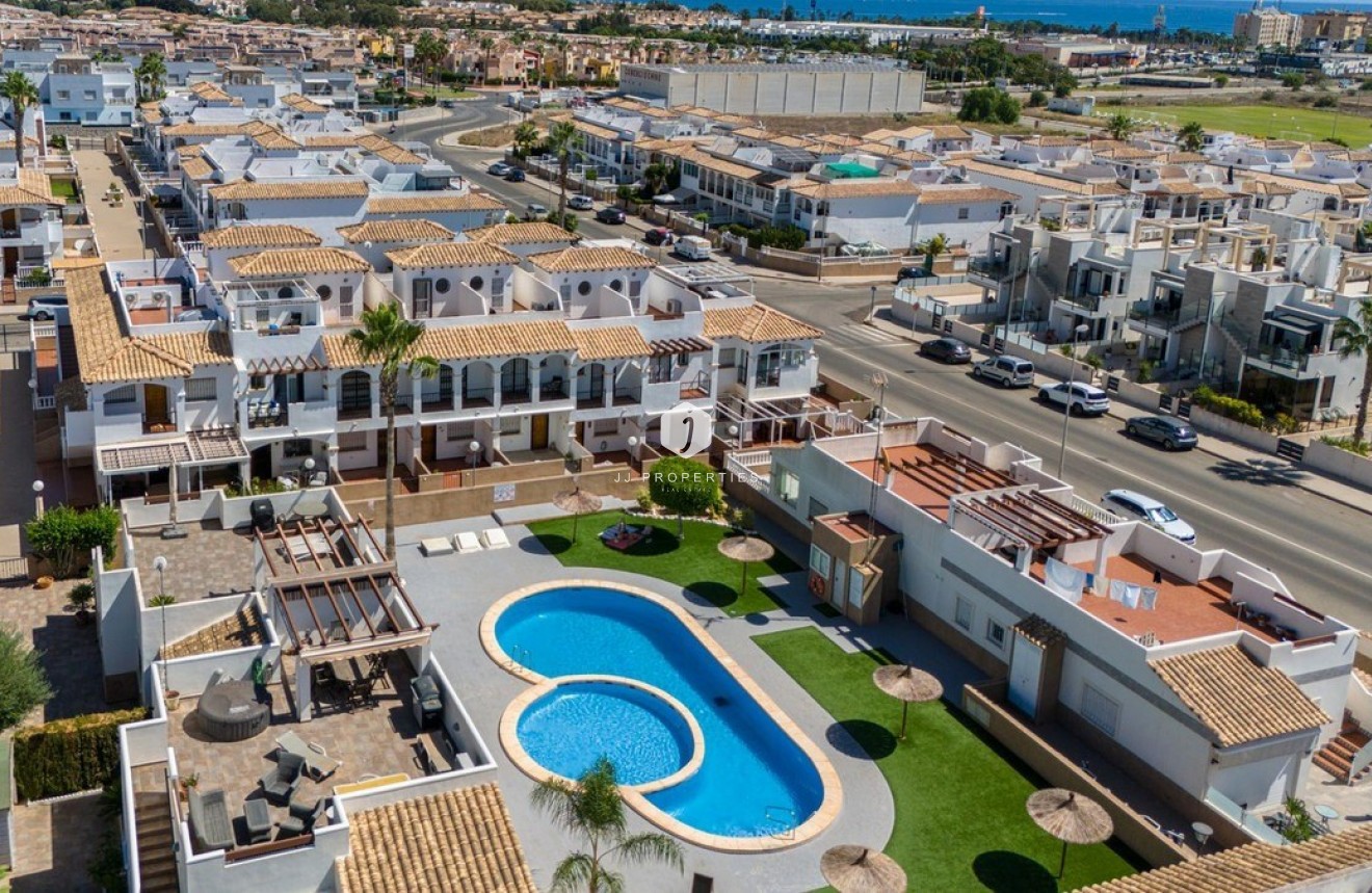 Resale - Apartment / flat -
Orihuela Costa - Costa Blanca