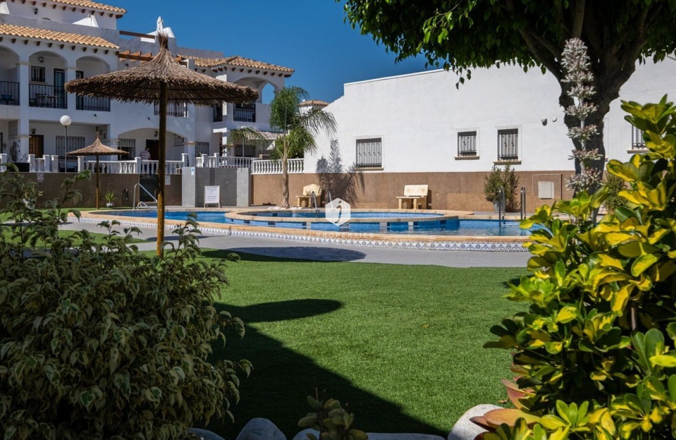 Resale - Apartment / flat -
Orihuela Costa - Costa Blanca