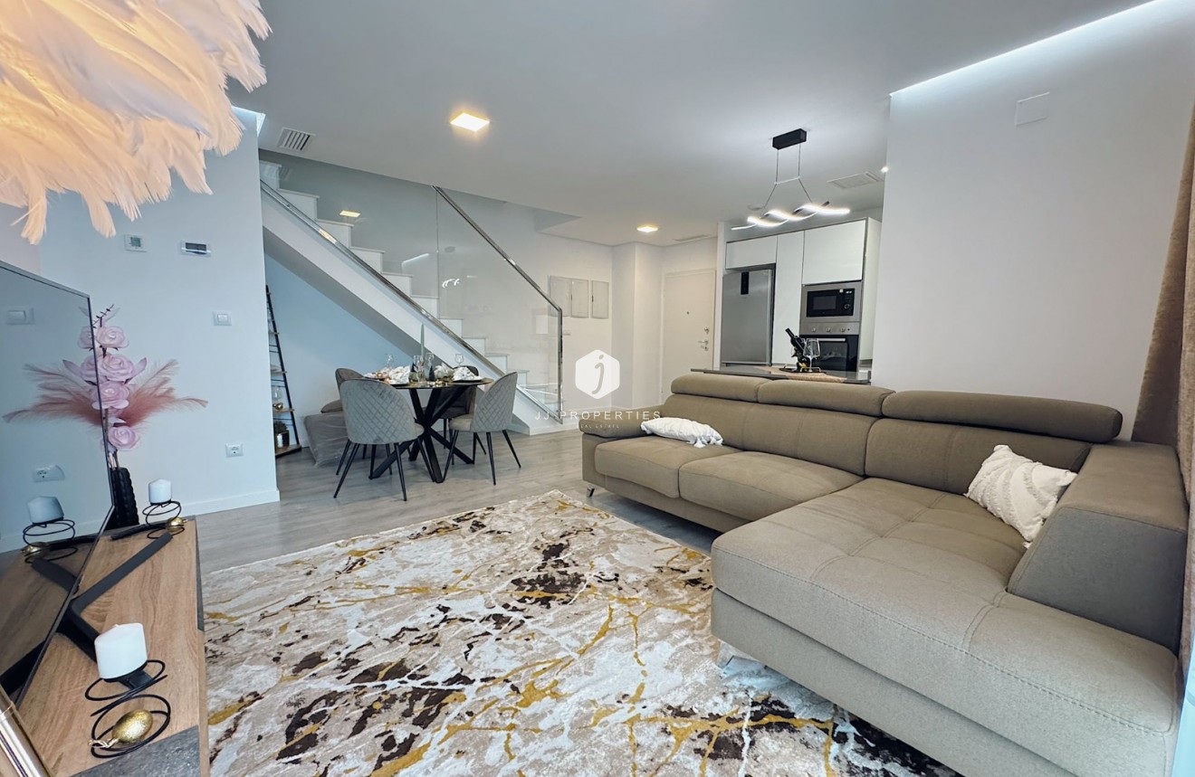 Resale - Penthouse -
Orihuela Costa - Costa Blanca