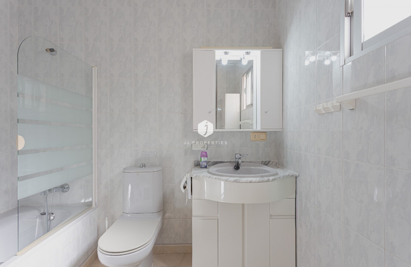 Resale - Villa -
Torrevieja - Costa Blanca