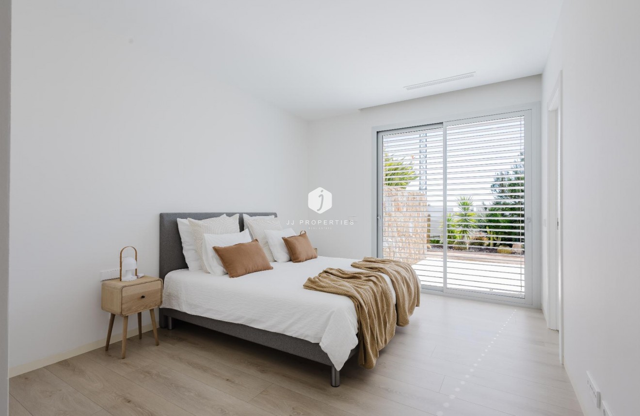 Resale - Villa -
Orihuela Costa - Costa Blanca