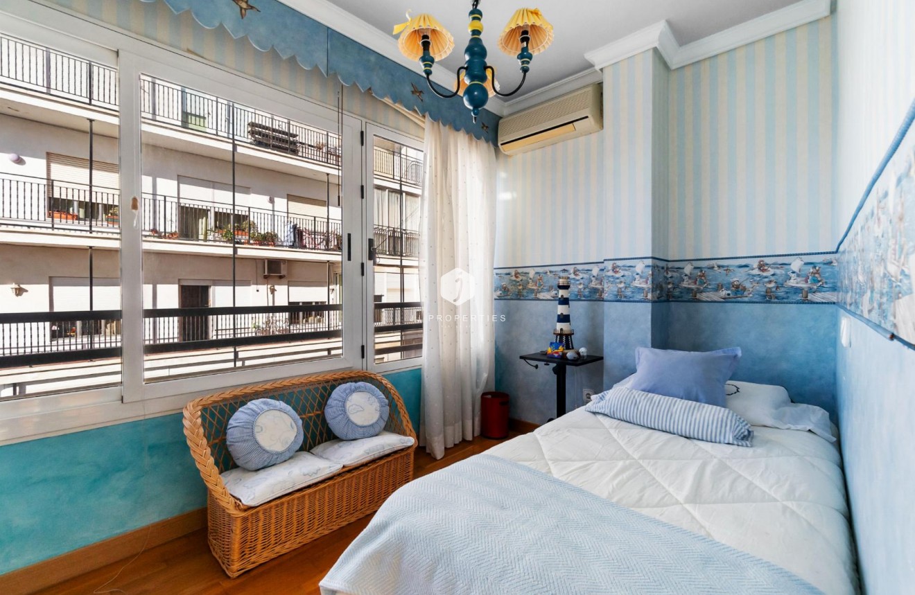 D'occasion - Appartement -
Torrevieja - Costa Blanca