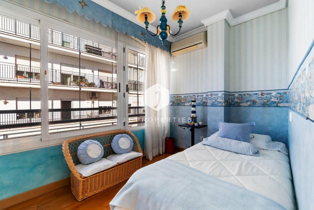 D'occasion - Appartement -
Torrevieja - Costa Blanca