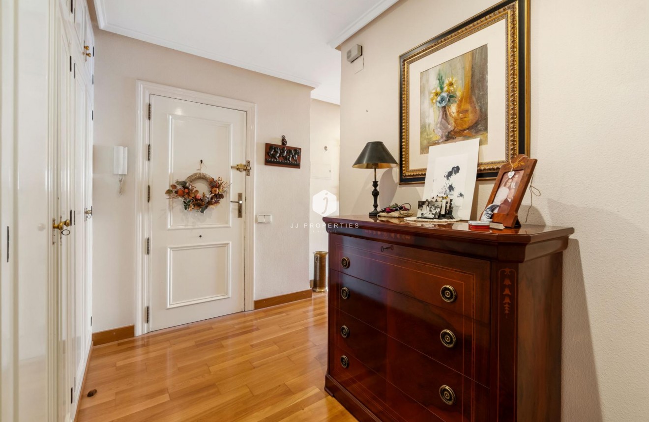 D'occasion - Appartement -
Torrevieja - Costa Blanca