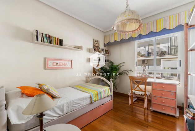 D'occasion - Appartement -
Torrevieja - Costa Blanca