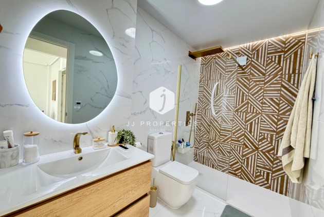 Resale - Apartment / flat -
Orihuela Costa - Playa Flamenca Norte