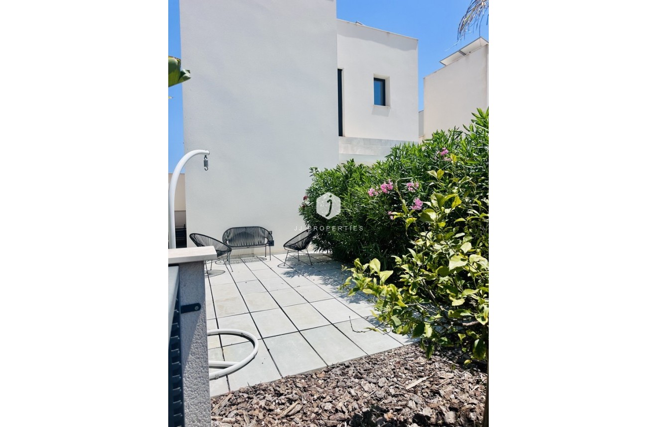 Resale - Villa -
Rojales Hills - Costa Blanca