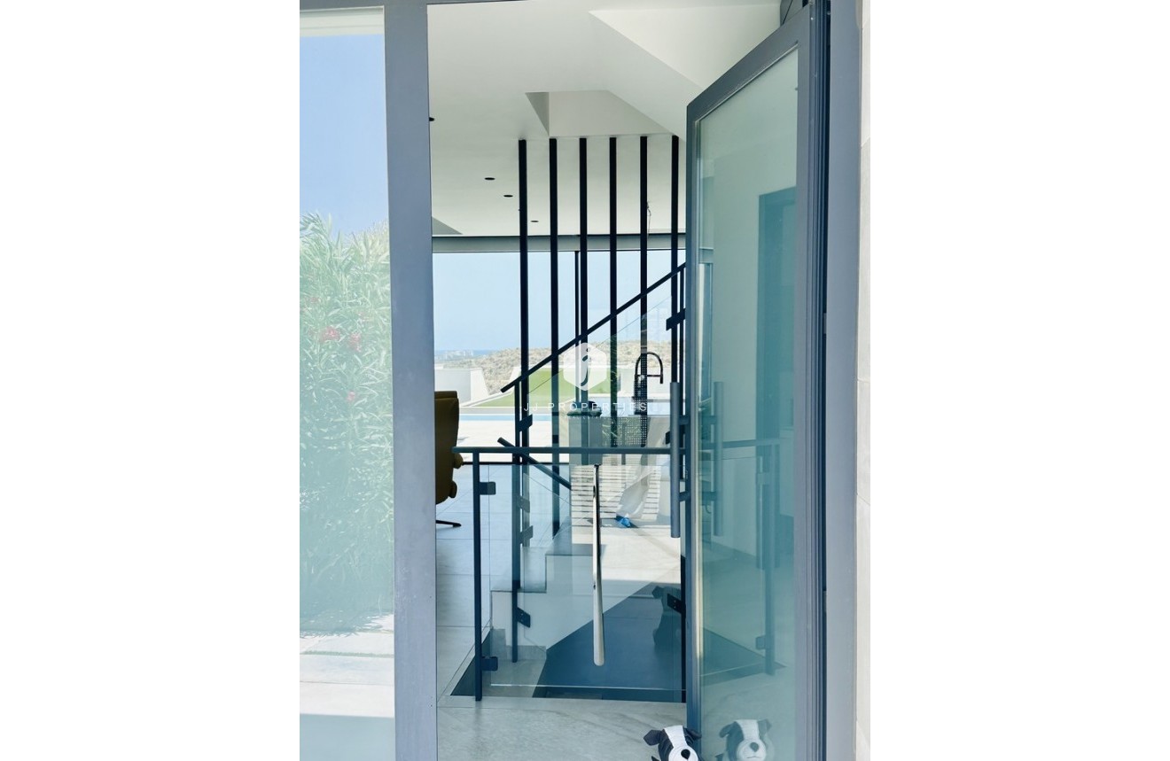 Resale - Villa -
Rojales Hills - Costa Blanca