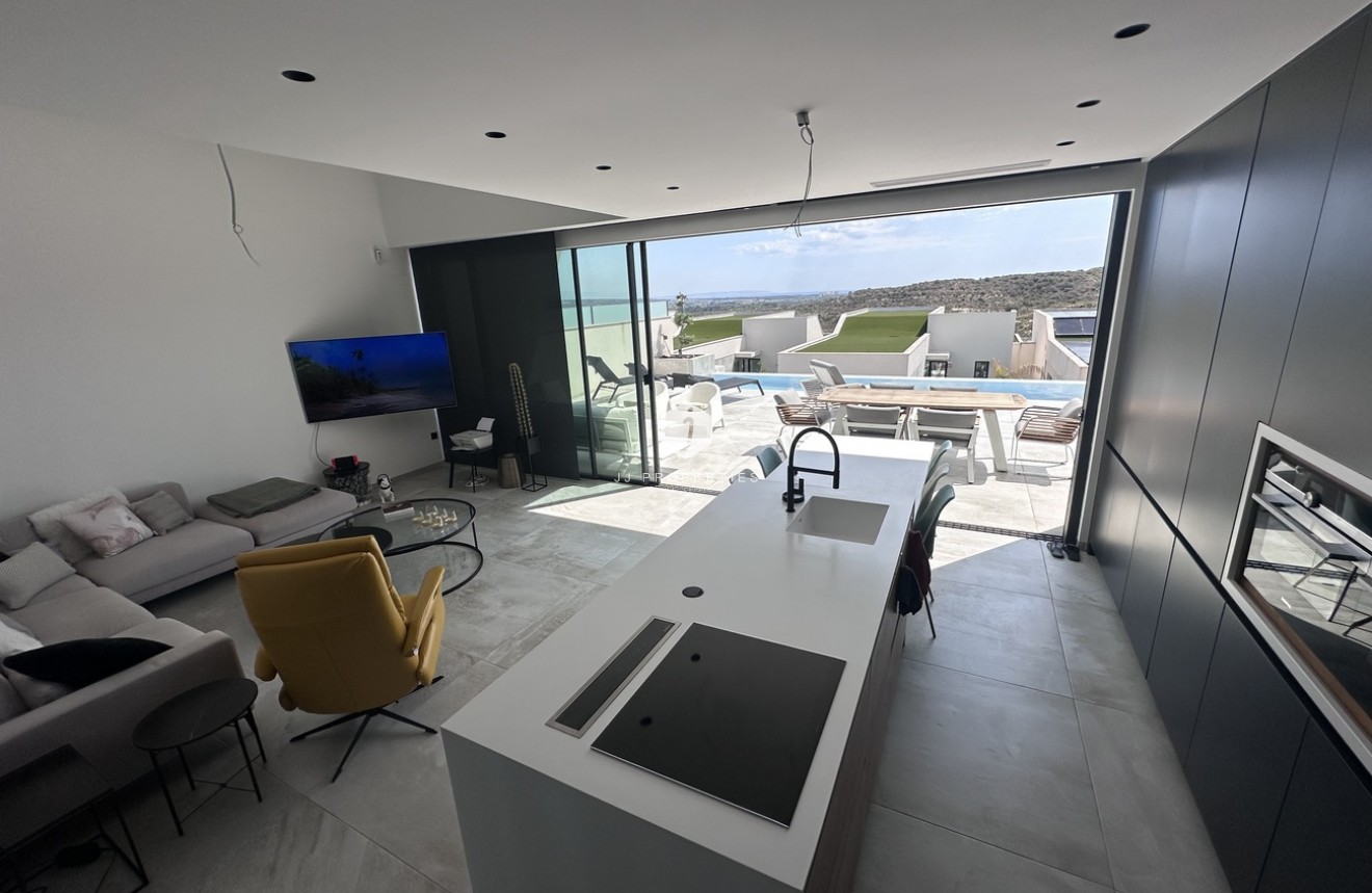 Resale - Villa -
Rojales Hills - Costa Blanca