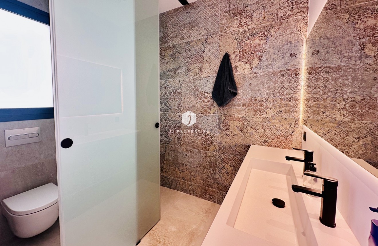 Resale - Villa -
Rojales Hills - Costa Blanca