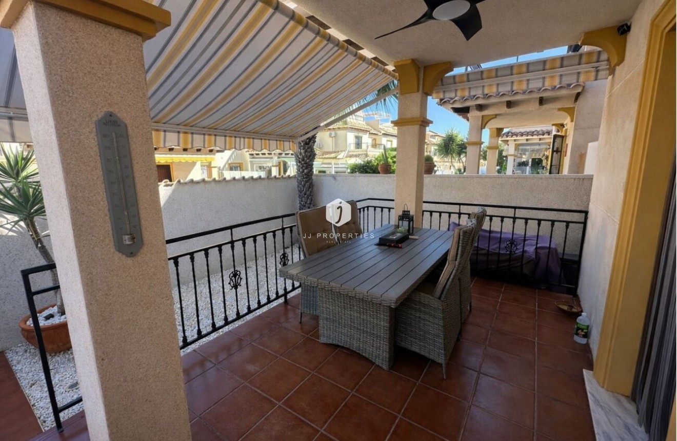 Resale - Chalet -
La Zenia - Costa Blanca