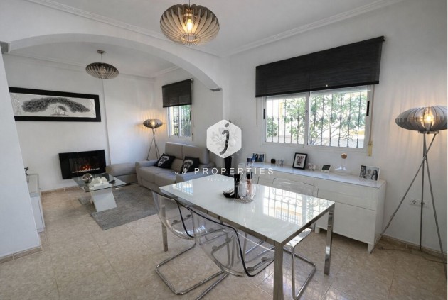 Resale - Chalet -
La Zenia - Costa Blanca