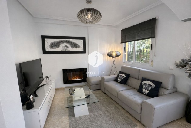 Resale - Chalet -
La Zenia - Costa Blanca