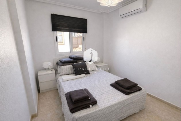 Resale - Chalet -
La Zenia - Costa Blanca