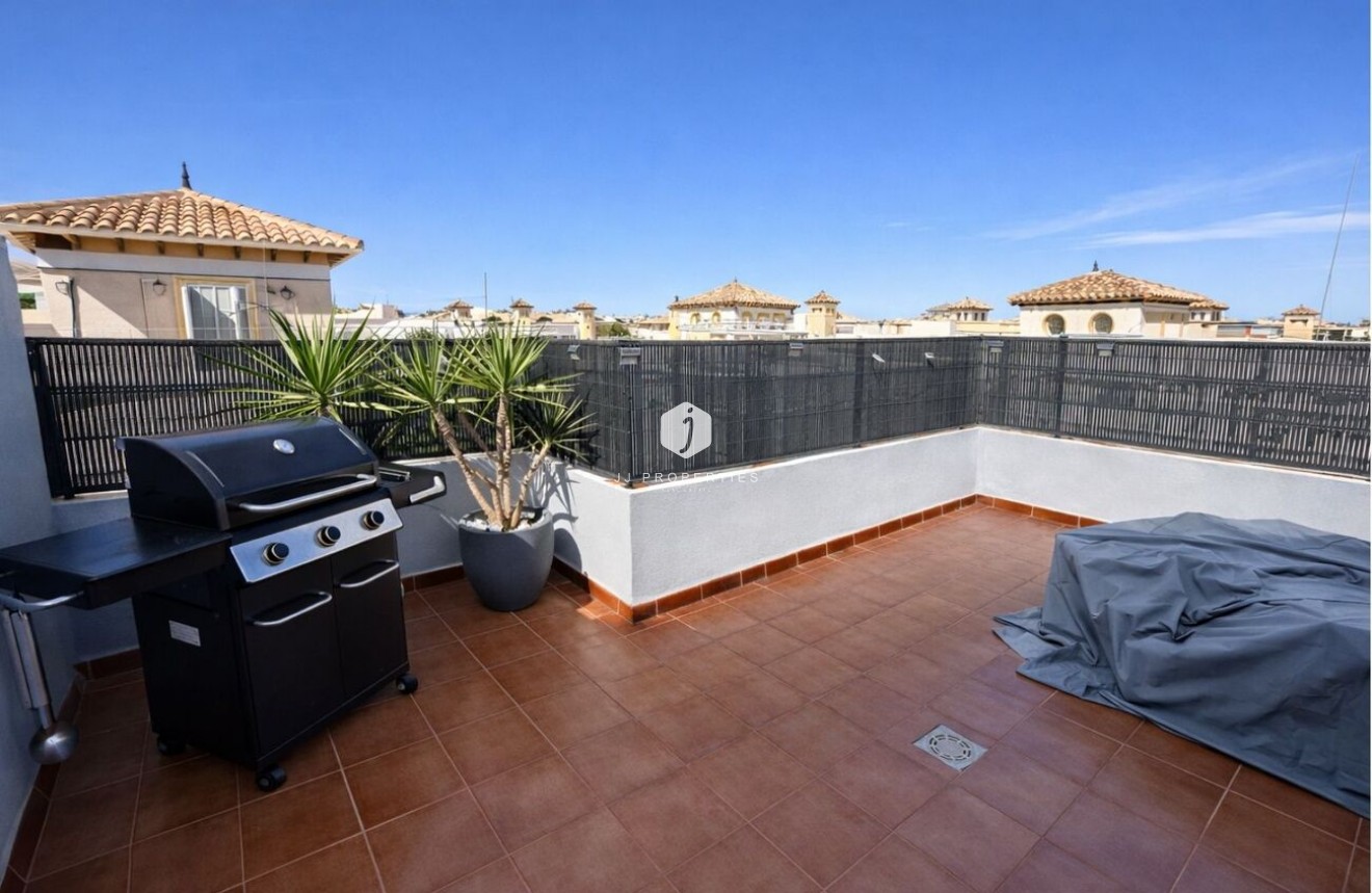 Resale - Chalet -
La Zenia - Costa Blanca