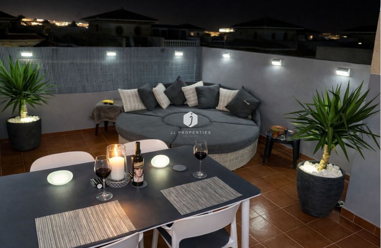 Resale - Chalet -
La Zenia - Costa Blanca