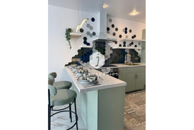 Resale - Chalet -
Torrevieja - Torretas