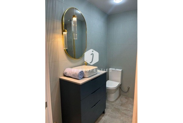 Resale - Chalet -
Torrevieja - Torretas