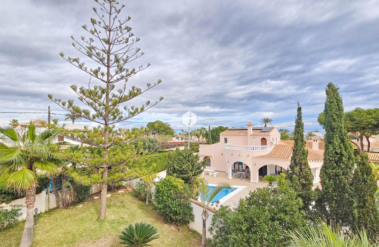 Tweedehands - Villa -
Cabo Roig