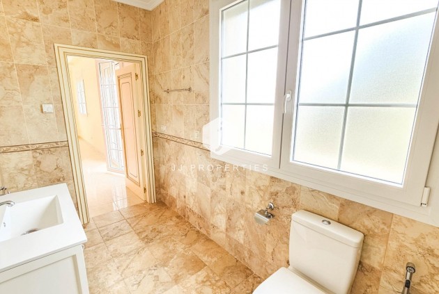 Tweedehands - Villa -
Cabo Roig