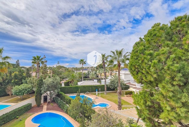 Tweedehands - Villa -
Cabo Roig