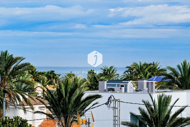 Tweedehands - Villa -
Cabo Roig