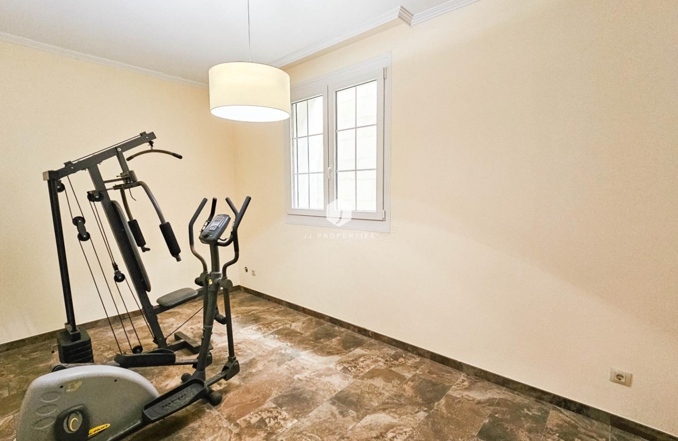 Tweedehands - Villa -
Cabo Roig