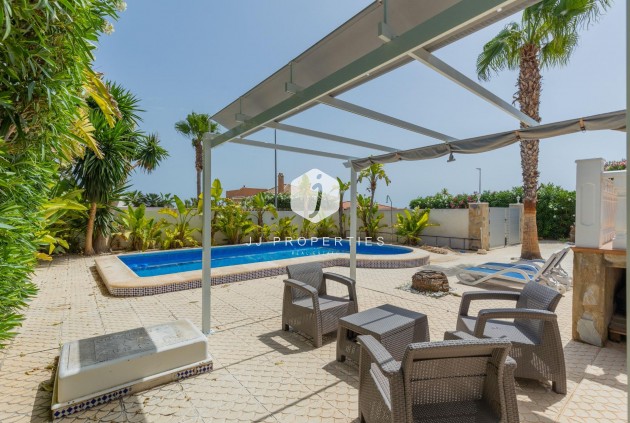 Resale - Villa -
San Fulgencio - Urb. La Marina